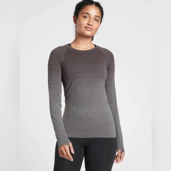 Athleta Tops - Athleta Women's Momentum Gradient Heather Long Sleeve Top Size Small
